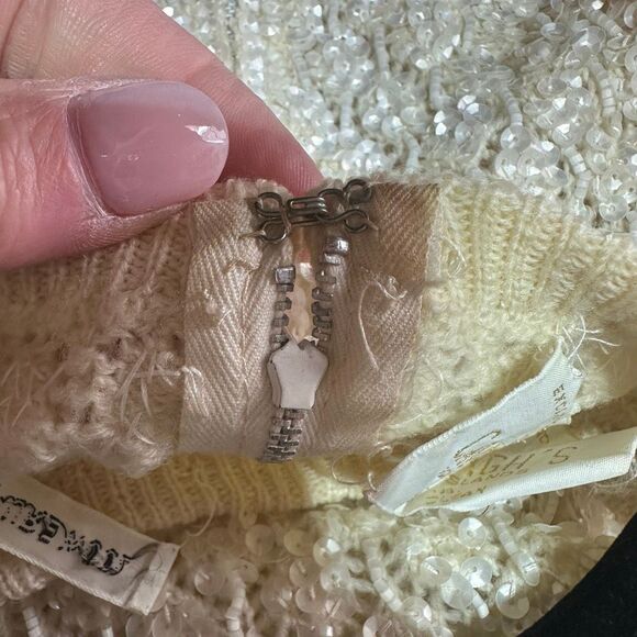 Vintage Handmade Wool Sequin Encrusted Cavanagh’s Off White Sweater Size S Party - Picture 13 of 13